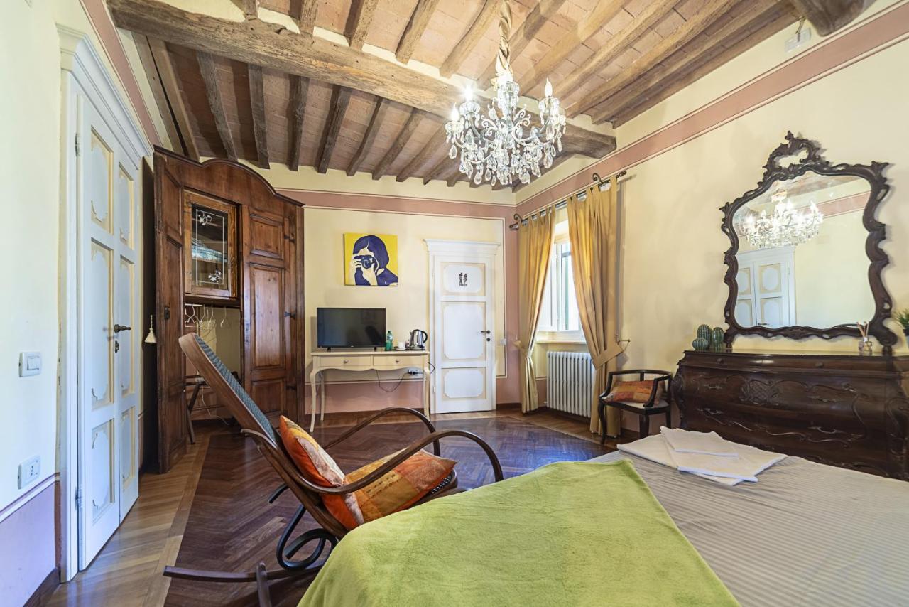 Borgo Agli Scudi Suite&Breakfast Campiglia Marittima Extérieur photo