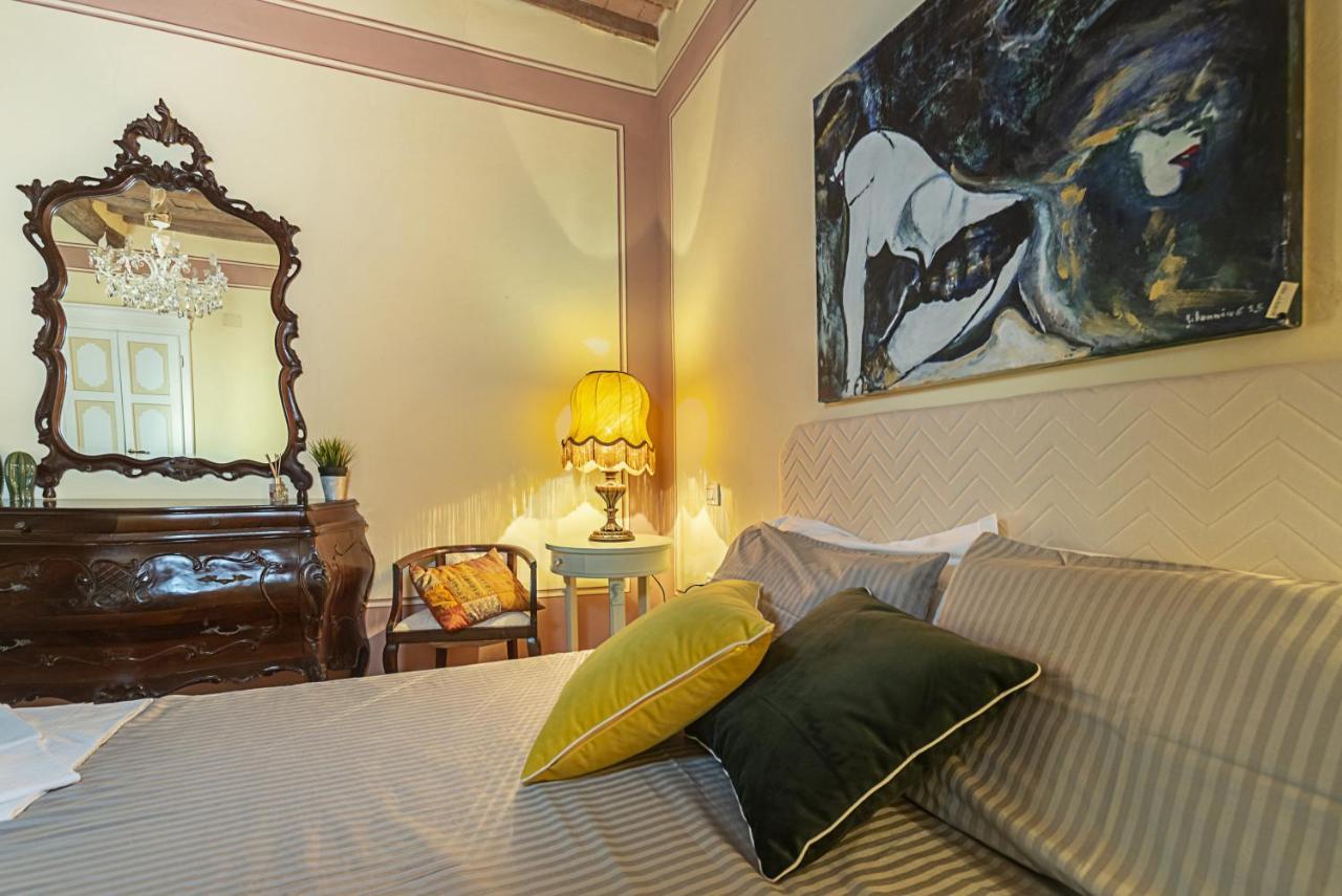 Borgo Agli Scudi Suite&Breakfast Campiglia Marittima Extérieur photo