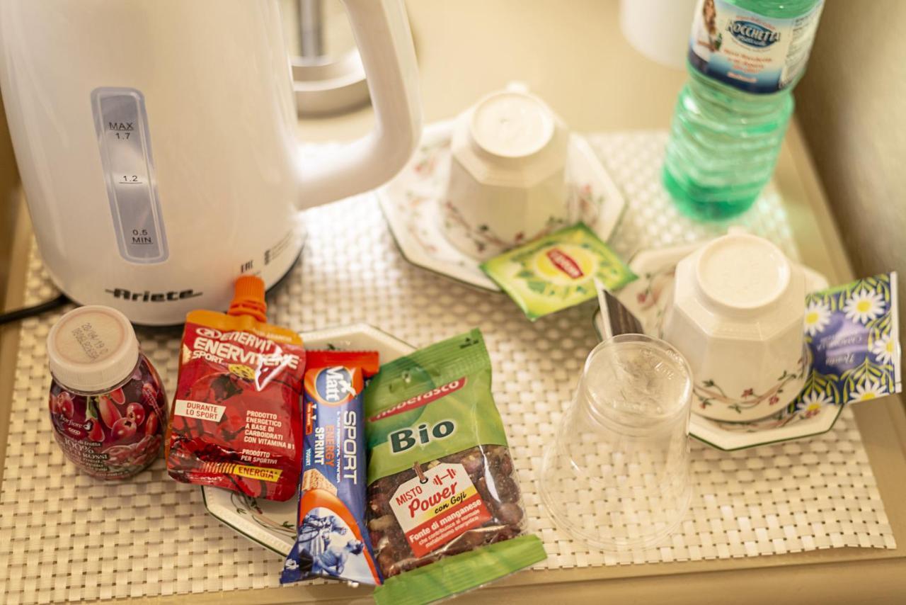 Borgo Agli Scudi Suite&Breakfast Campiglia Marittima Extérieur photo