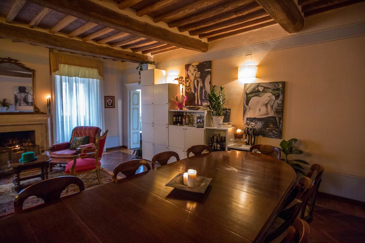 Borgo Agli Scudi Suite&Breakfast Campiglia Marittima Extérieur photo