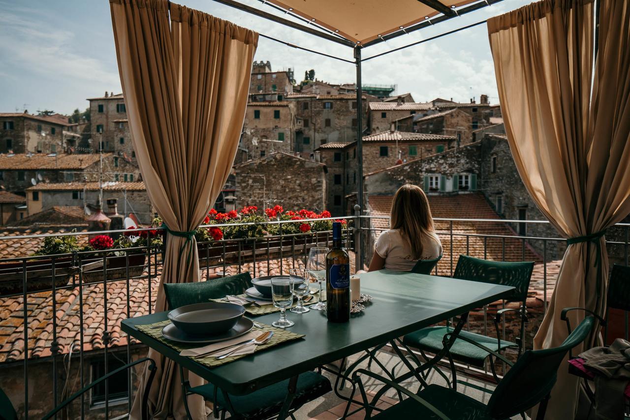 Borgo Agli Scudi Suite&Breakfast Campiglia Marittima Extérieur photo