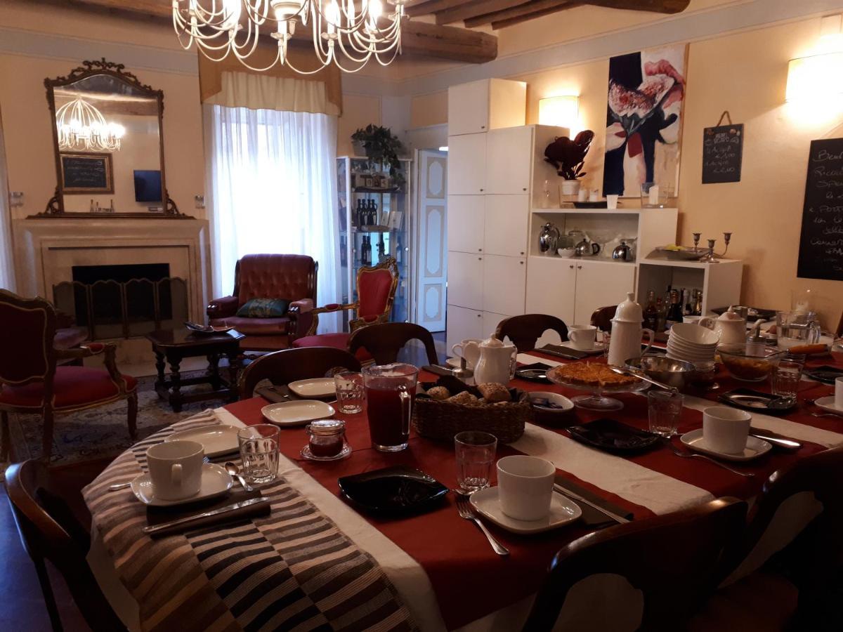 Borgo Agli Scudi Suite&Breakfast Campiglia Marittima Extérieur photo